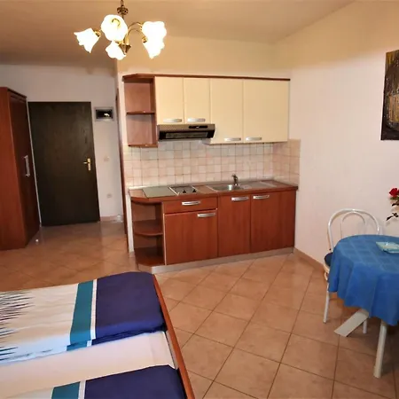 Linet 2- By Interhome *