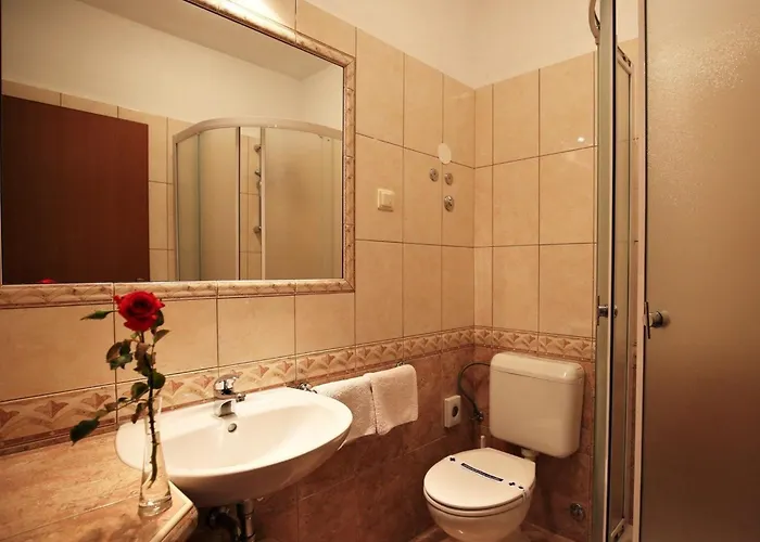 Linet 2- By Interhome Appartement